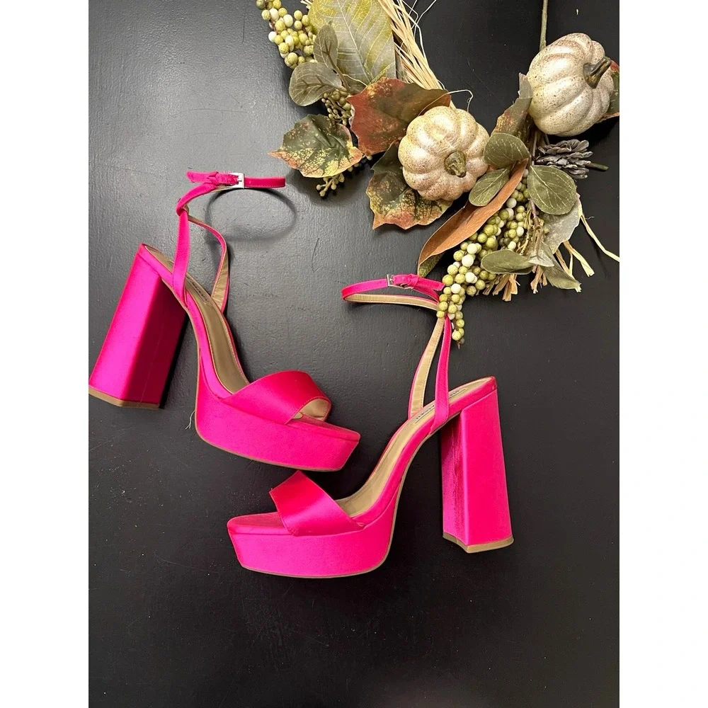Steve Madden Lessa Satin Hot Pink Fabric Platform Ankle Strap Block Heel Sz 8.5M